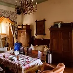 Rozsilak Villa *