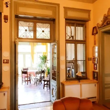 Rozsilak Villa
